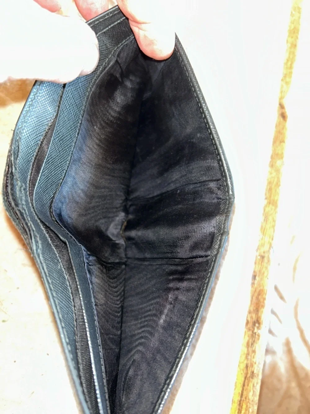 Mens Prada Black Leather  Bi-Fold Wallet